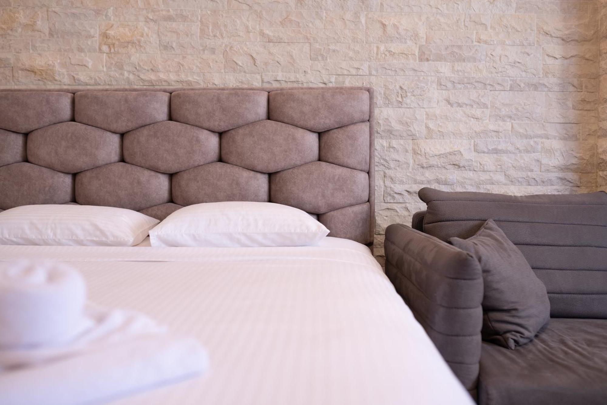 אומאג Christian Studio Apartments מראה חיצוני תמונה